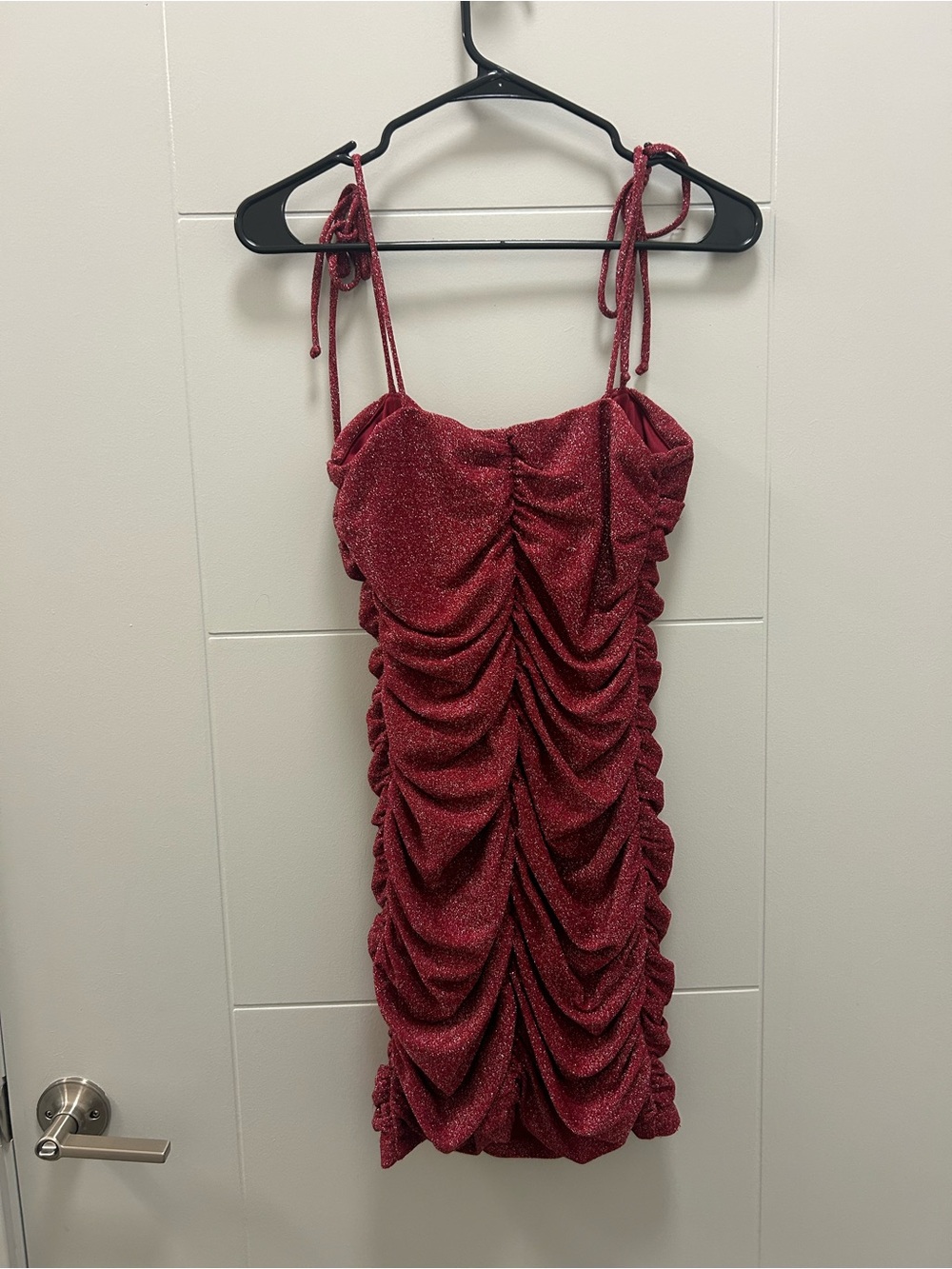 Jump Apparel Glitter Ruched Bodycon Mini Dress Women’s L Red Party Homecoming - Picture 3 of 7